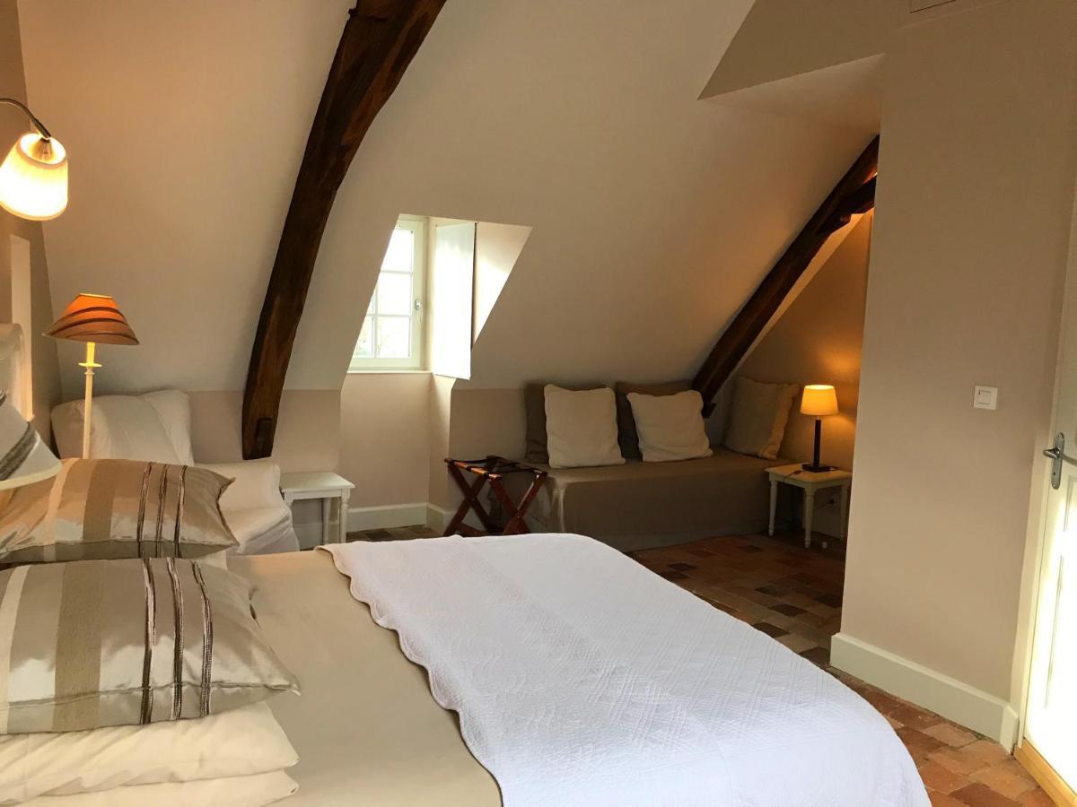Le Grand Presbytère de Beaulieu Esterno foto